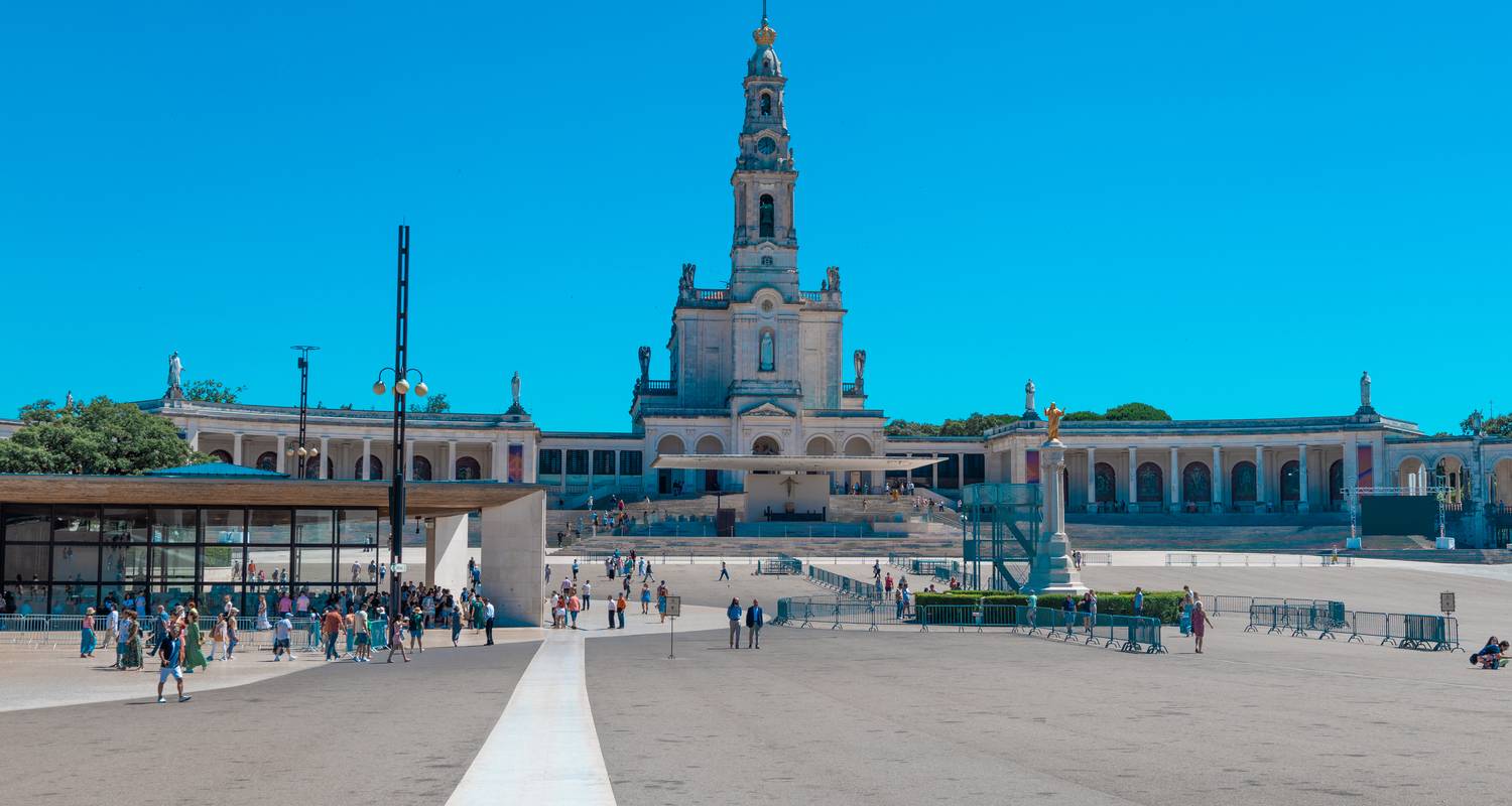 Best of Lisbon 5-day tour – Sintra, Nazaré, Fátima and Évora Portugal