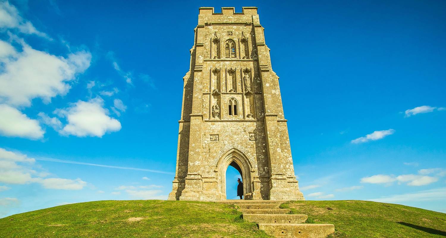 Stonehenge, Glastonbury, Bath & South West Coast Tour – ancient wonders and spectacular scenery