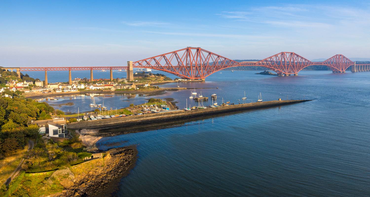 Highlights of Scotland Small Group Tour – Glencoe, Loch Ness, Hadrian's Wall and St Andrews