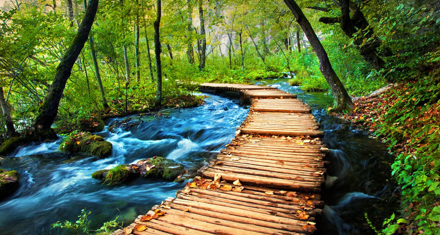 Plitvice Lakes National Park UNESCO World Heritage emerald turquoise waterfalls Croatia