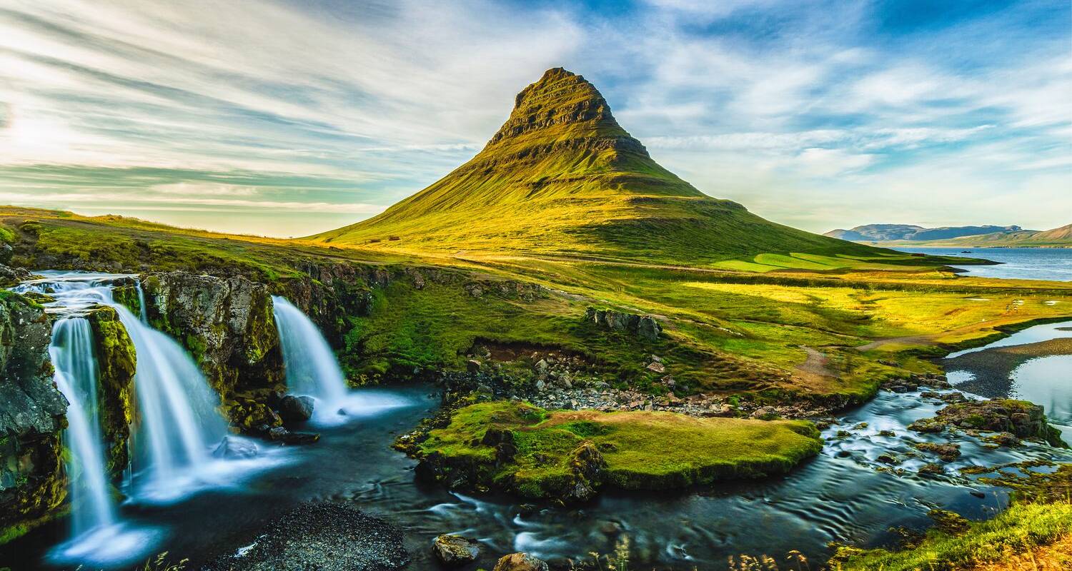 Around Iceland in 7 Days fully guided tour from Reykjavík