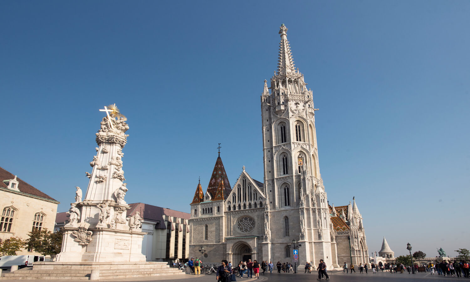 Buda Castle District Walking Tour – Fisherman's Bastion Budapest