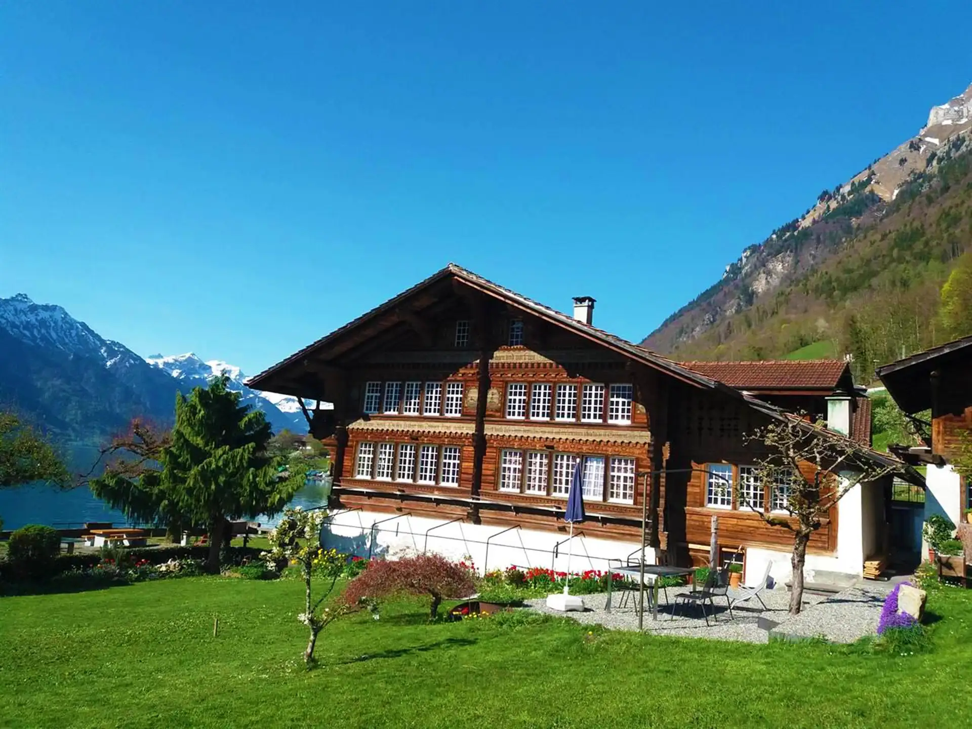 Staubbach Falls Lauterbrunnen Switzerland waterfall